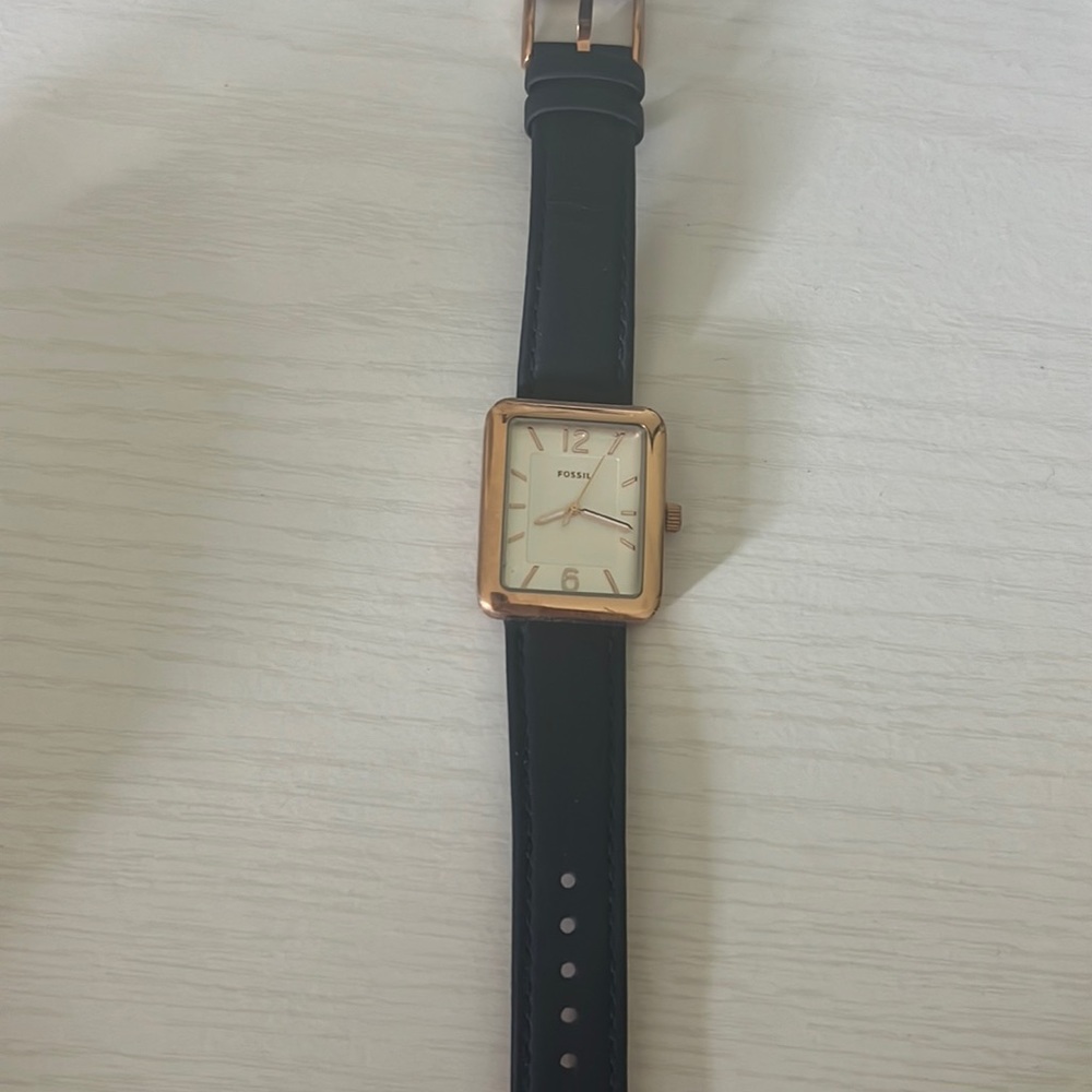 Fossil ES4158 Atwater Silver Dial Navy Blue Leather Strap Women's Watch